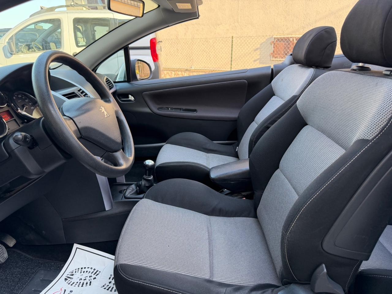 Peugeot 207 CABRIO 1.6 HDi 110CV CC