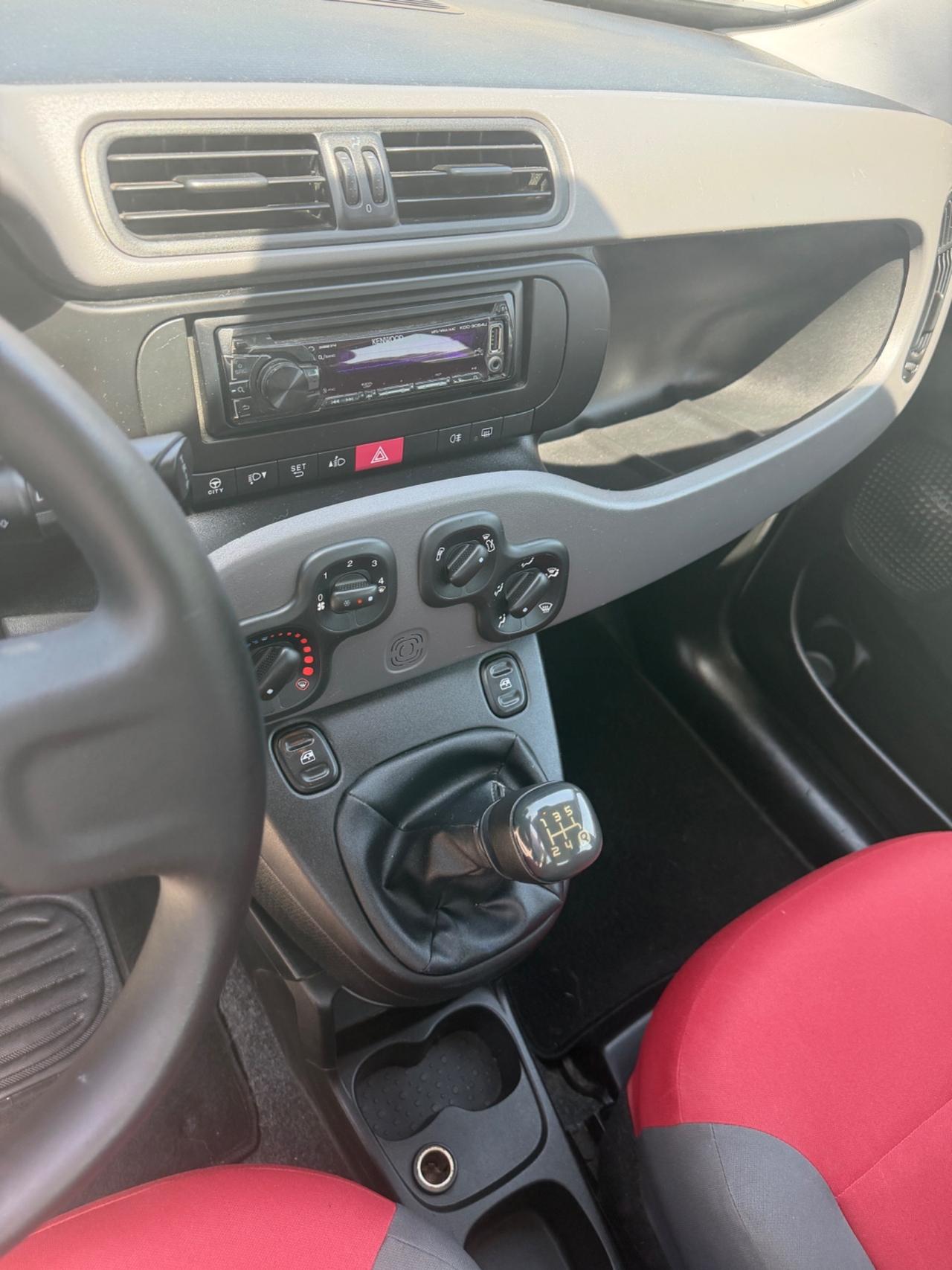 Fiat Panda 1.2 Benz 69Cv 2013 NEOPATENTATI