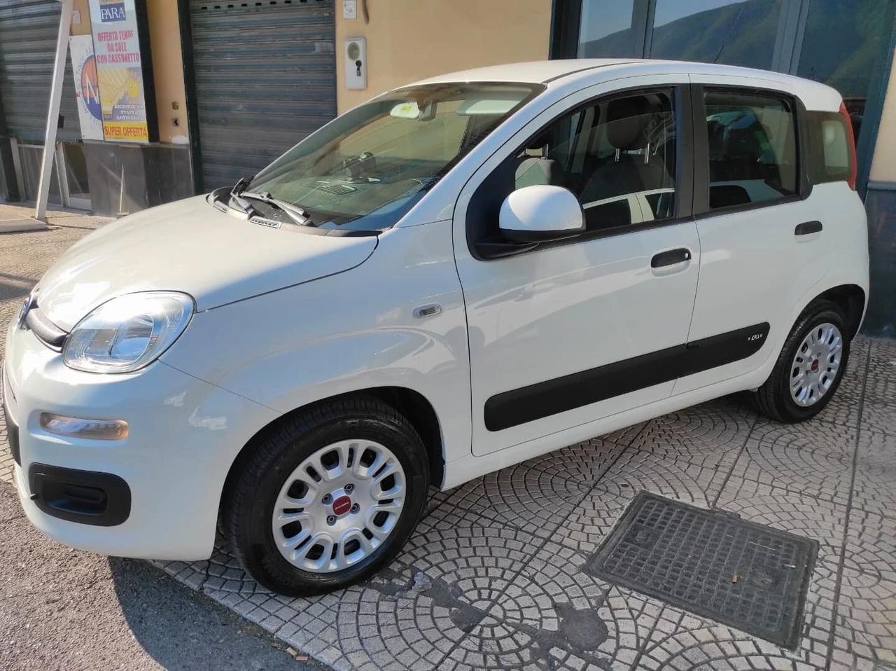 Fiat Panda 2017 1.3 mtj 95CV Uconnect Comandi al volante