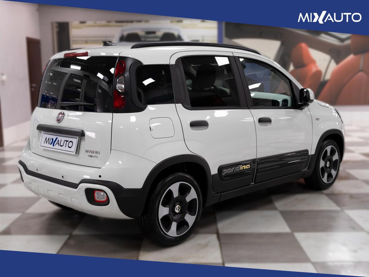 Fiat Panda Pandina Cross 1.0 Firefly Hybrid S&S 70CV