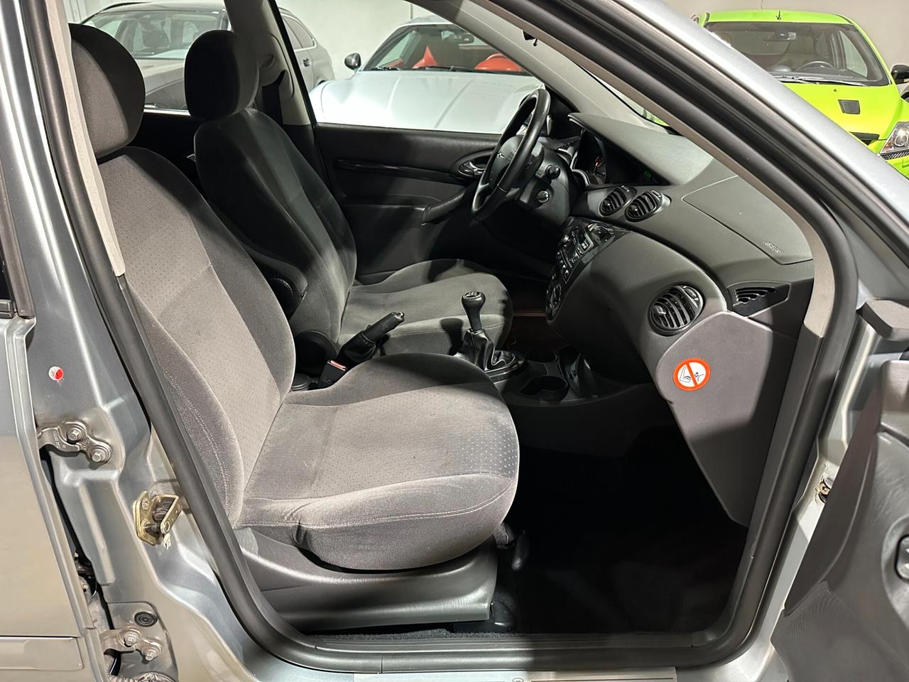 Ford Focus 1.6i 16V -KM REALI-CLIMA