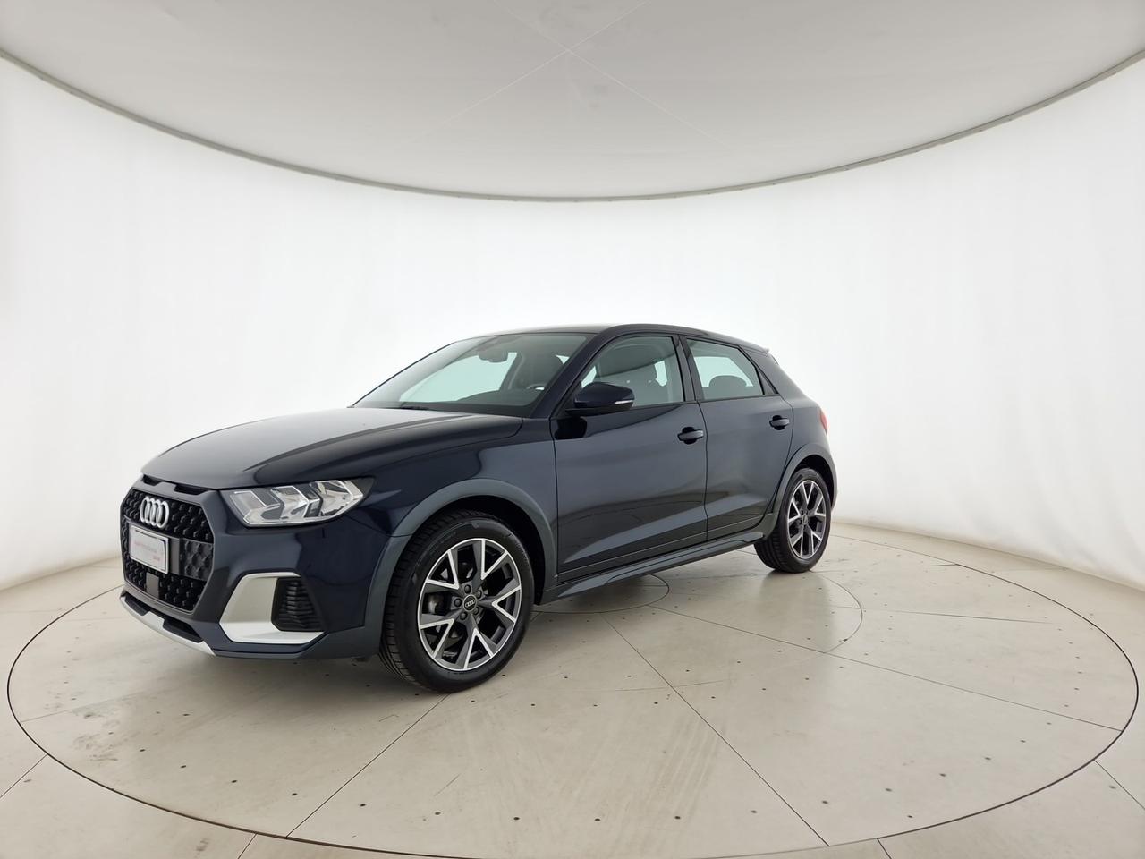 Audi A1 citycarver 30 1.0 tfsi admired 110cv s-tronic