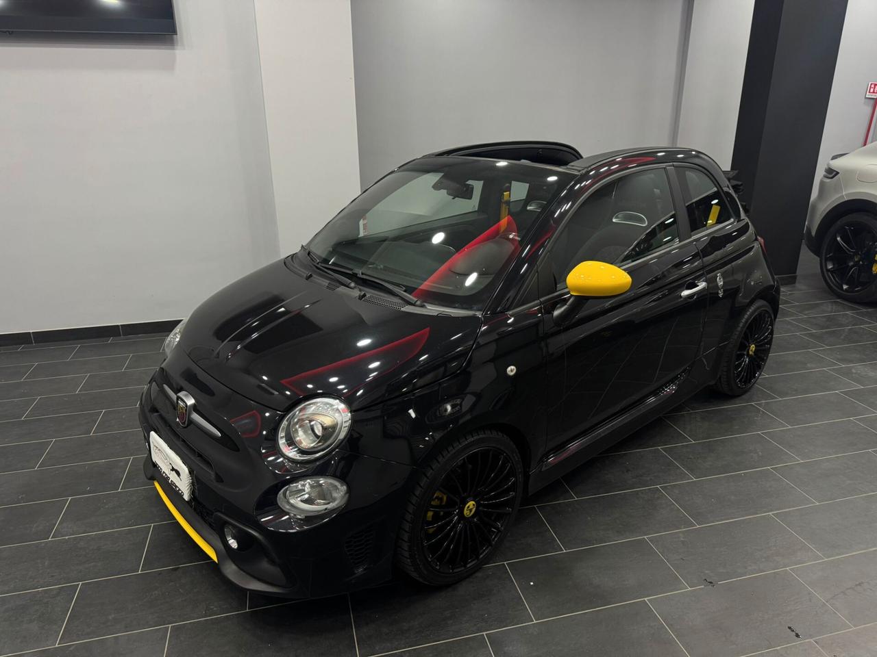 Abarth 595 1.4 Turbo T-Jet 165 CV Pista