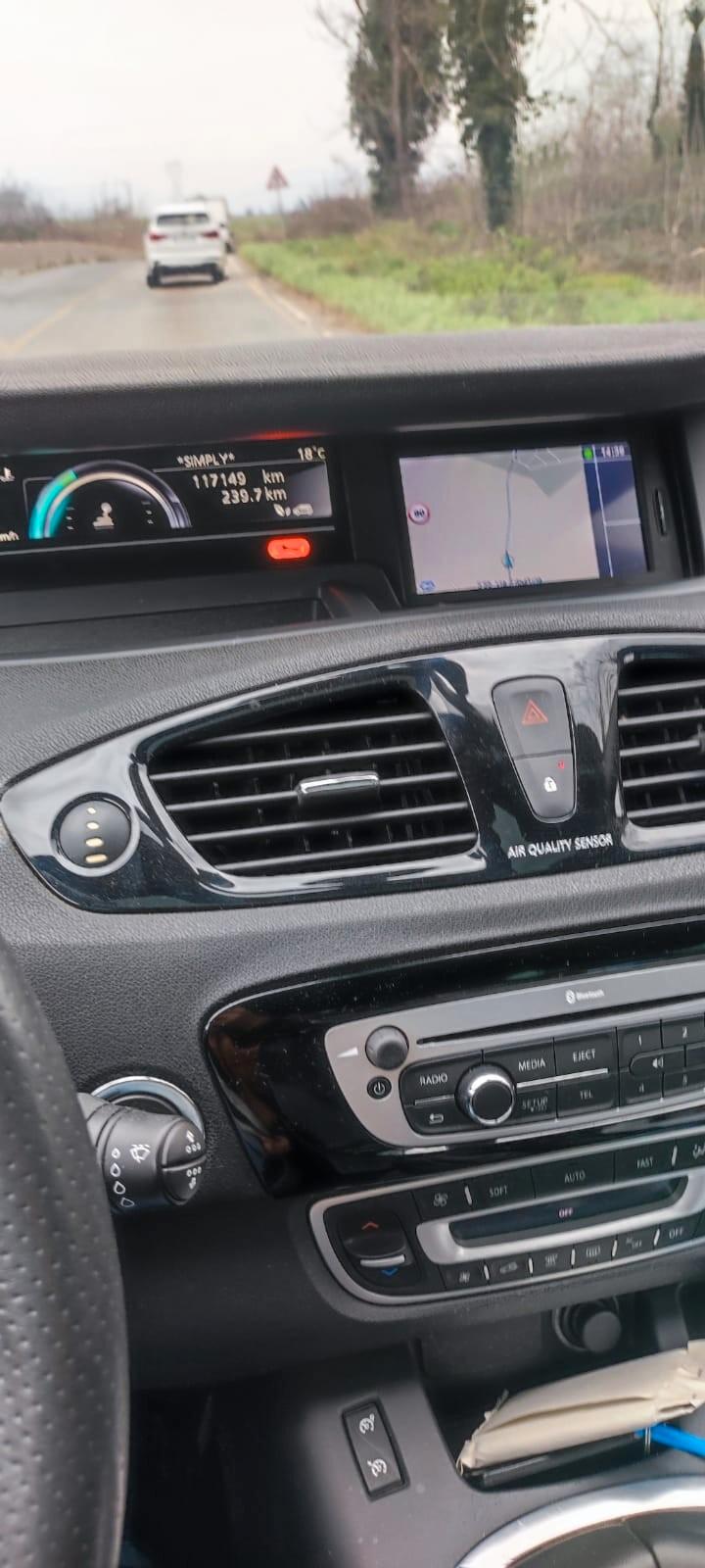 Renault Scénic XMod 1.6 dCi Bose 7 POSTI