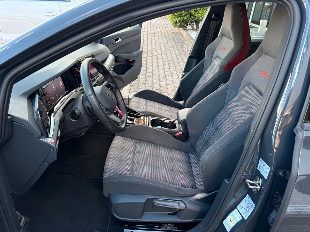 Volkswagen Golf GTI 2.0 tsi GTI 245cv dsg