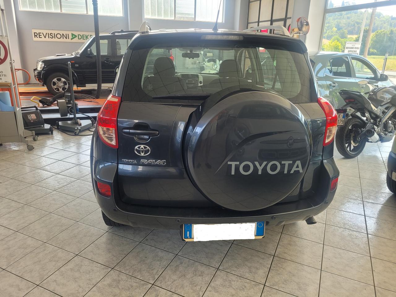Toyota RAV 4 RAV4 2.2 D-4D 177 CV Luxury