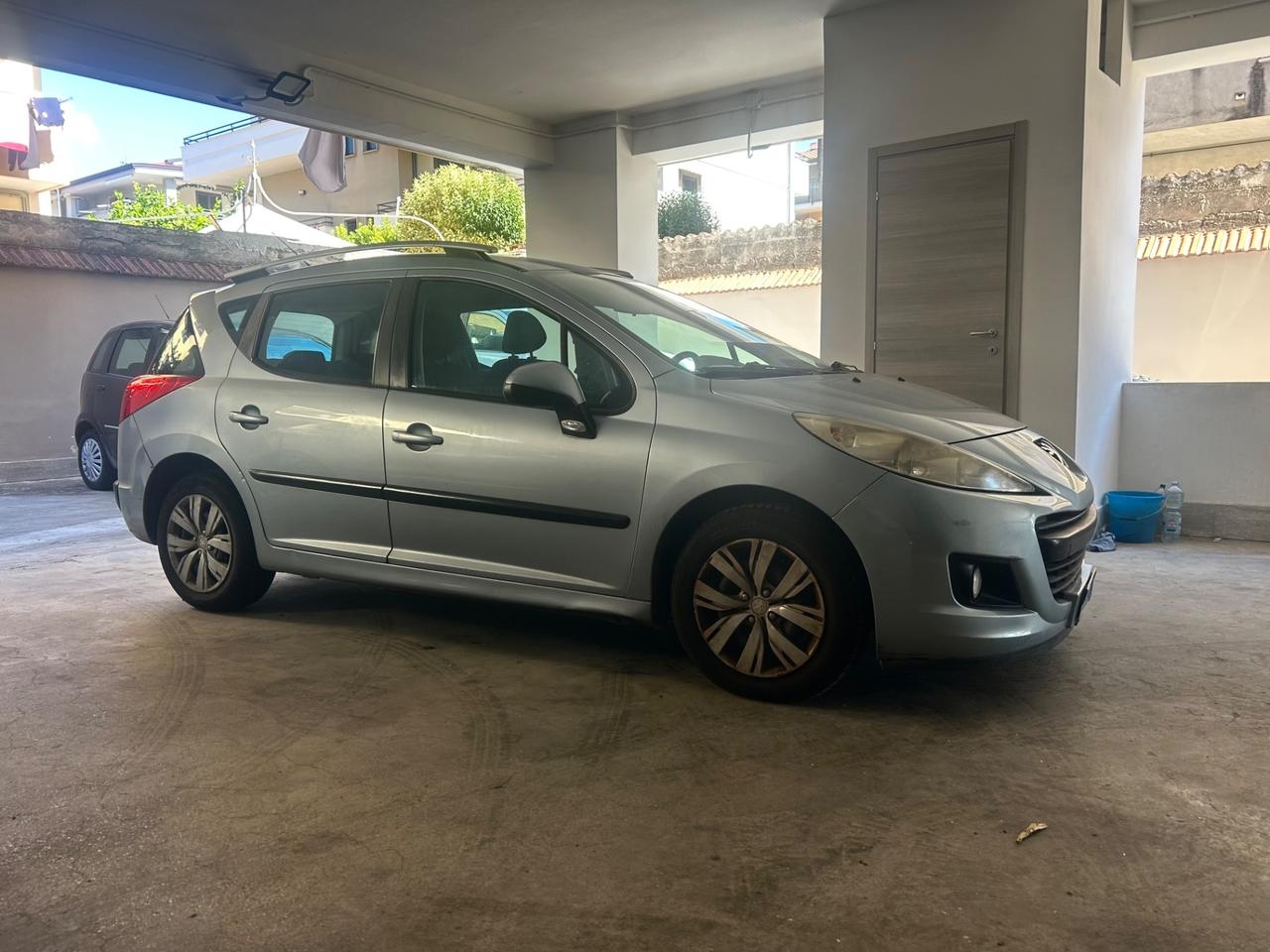 Peugeot 207 1.4 8V 75CV 5p. Energie Sport ECO GPL