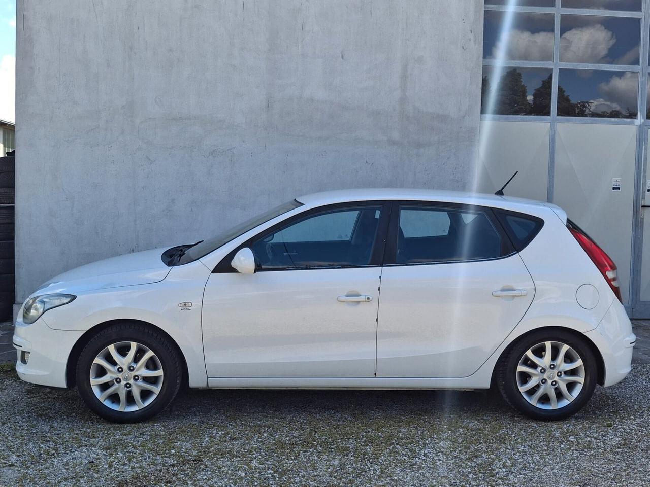 Hyundai i30 1.4 BlueDrive GPL Comfort