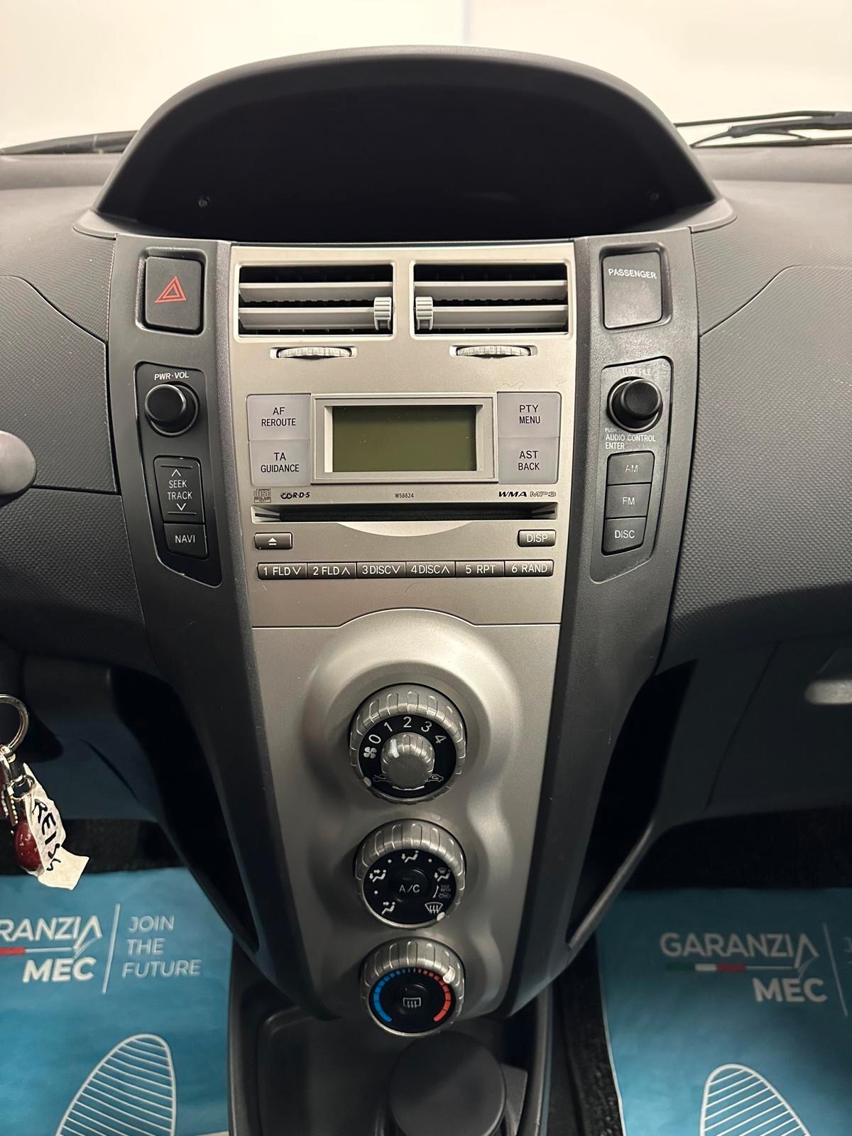 Toyota Yaris 1.0 3 porte - Neopatentati