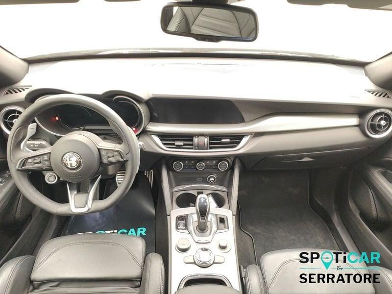 Alfa Romeo Stelvio 2023 2.2 t Veloce Q4 210cv auto