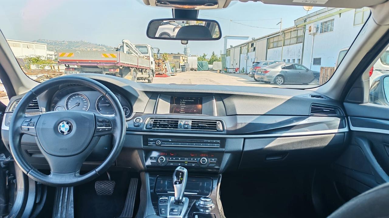 Bmw 520 520d xDrive Luxury