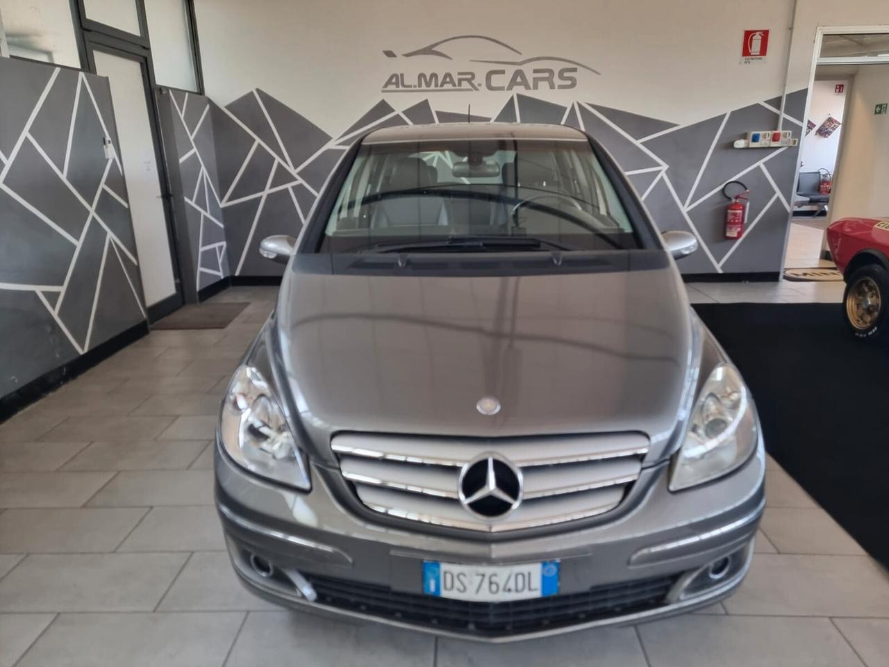 Mercedes-benz B 180 CDI NEOPATENTATI