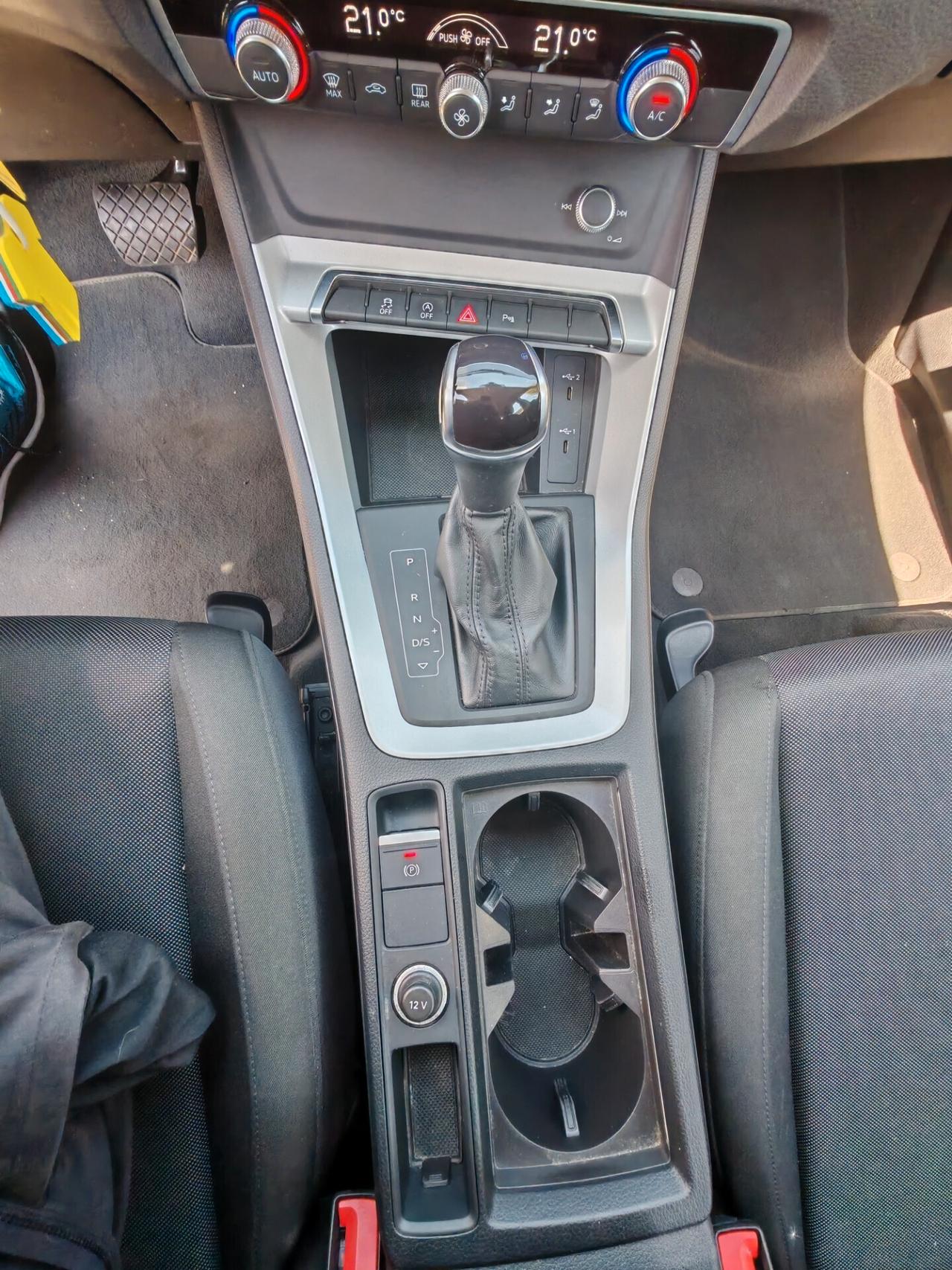 Audi Q3 35 TDI S tronic Business RENT TO BUY NO SCORING