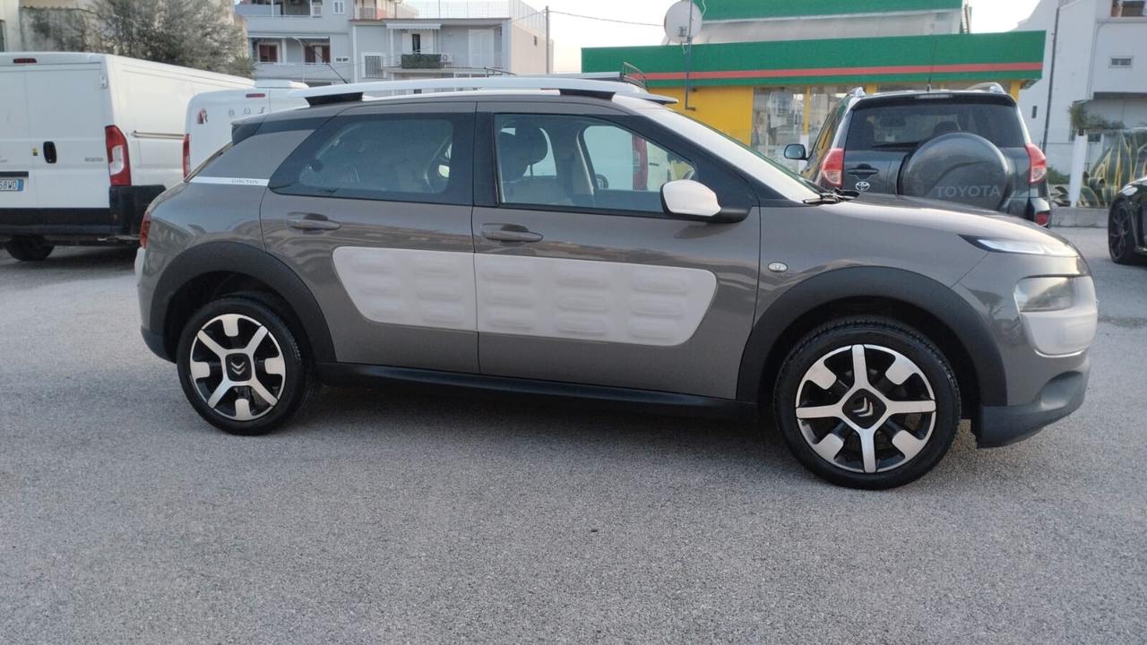 Citroen C4 Cactus PureTech 82 Shine