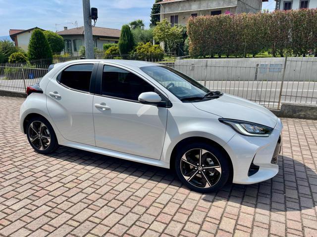 TOYOTA Yaris 1.5 130 Hybrid 5 porte Lounge - NUOVA