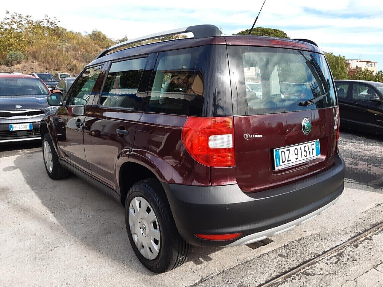 SKODA YETI 1.2 BENZINA 60.000 KM UNICOPROPRIETARIO