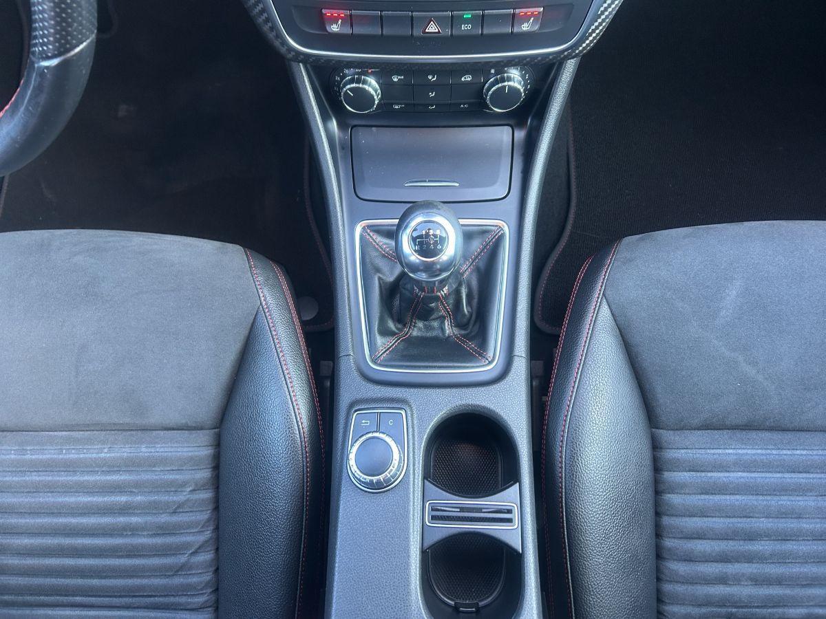 MERCEDES - Classe A - 180 122cv Premium
