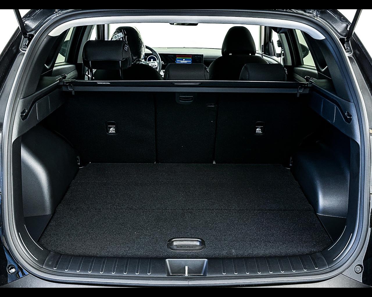 HYUNDAI TUCSON MY26 1.6HEV AT 2WD BUSINESS