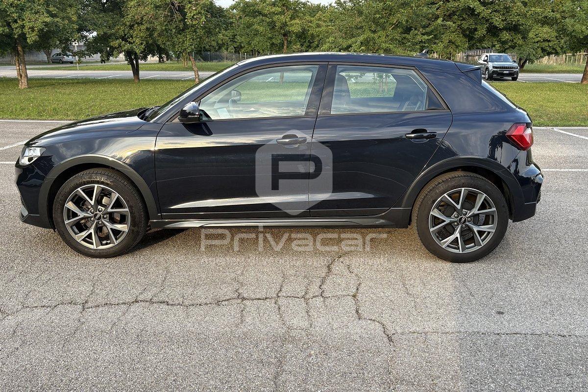 AUDI A1 citycarver 25 TFSI Admired