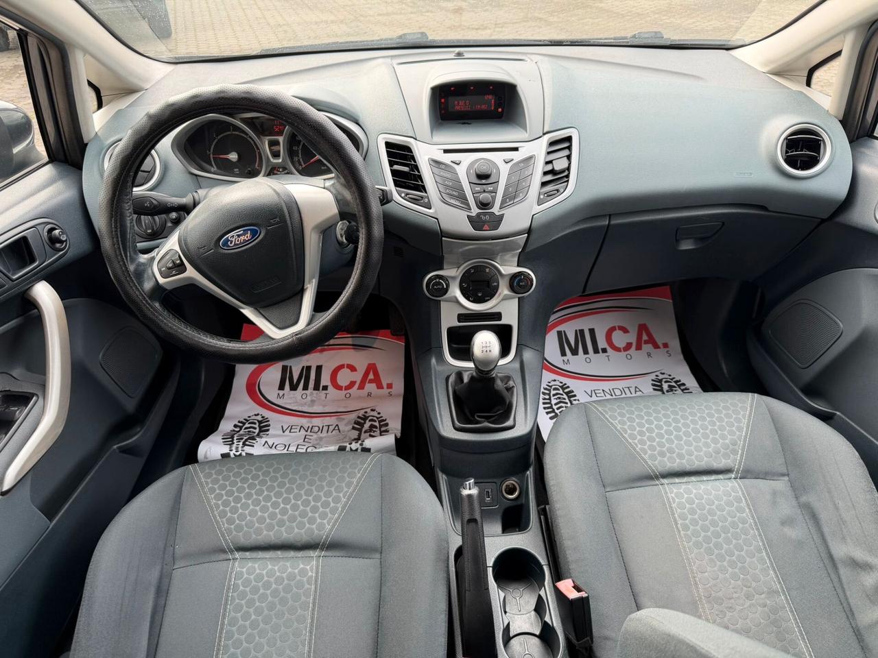 Ford Fiesta 1.4 TDCi 68CV 5 porte Titanium