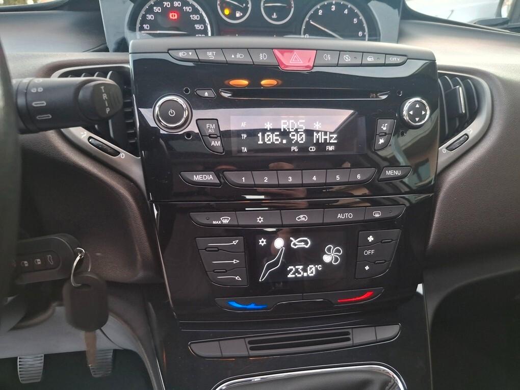 Lancia Ypsilon 1.2 Platinum TETTO-PELLE-CERCHIO 16