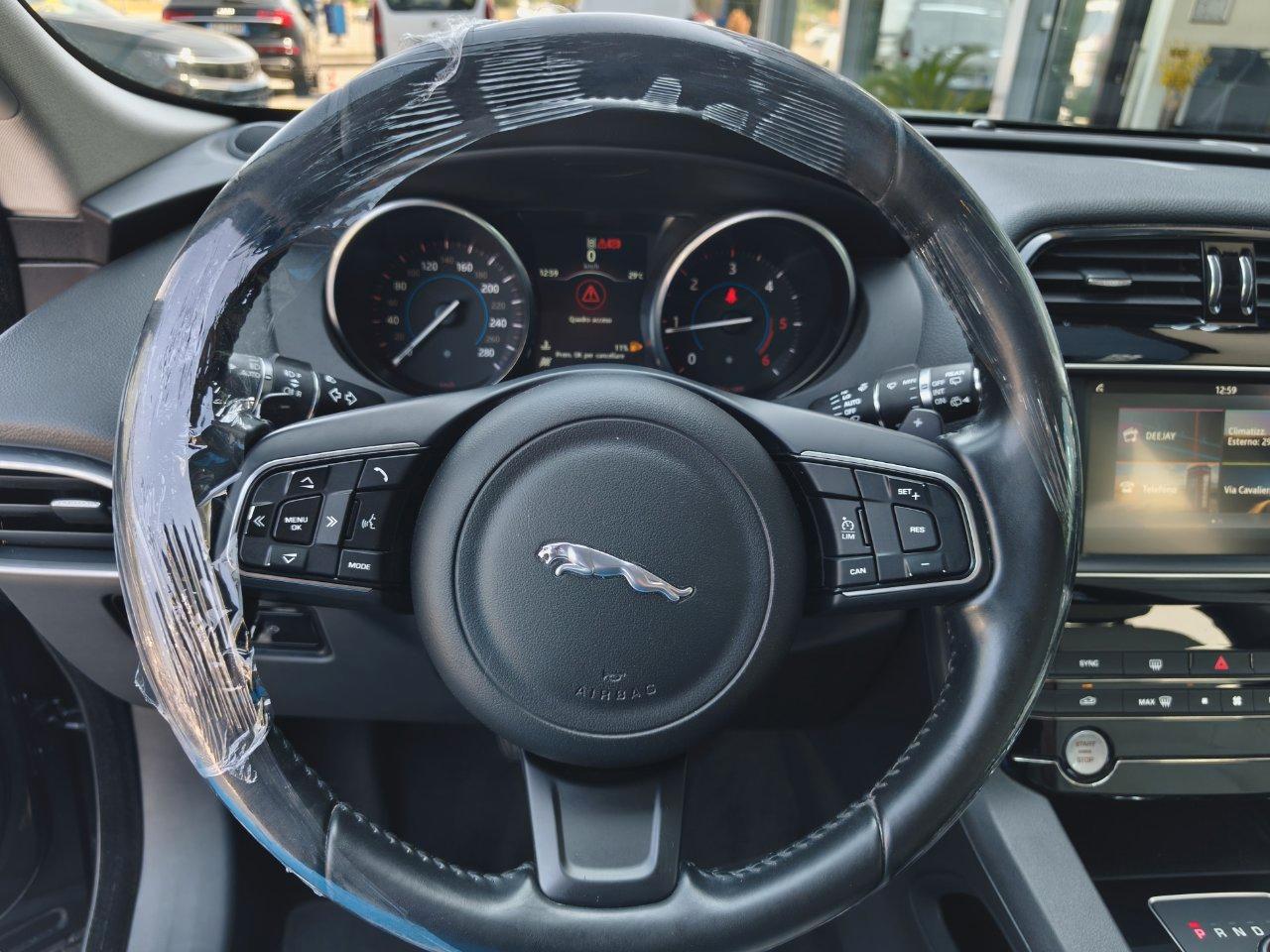 Jaguar F-Pace 2.0d Prestige awd 180cv auto