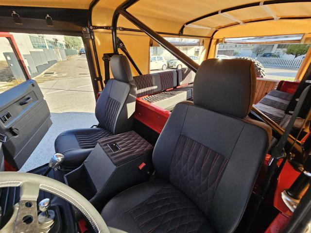 LAND ROVER Defender 110 2.5 Tdi cat S.W. County