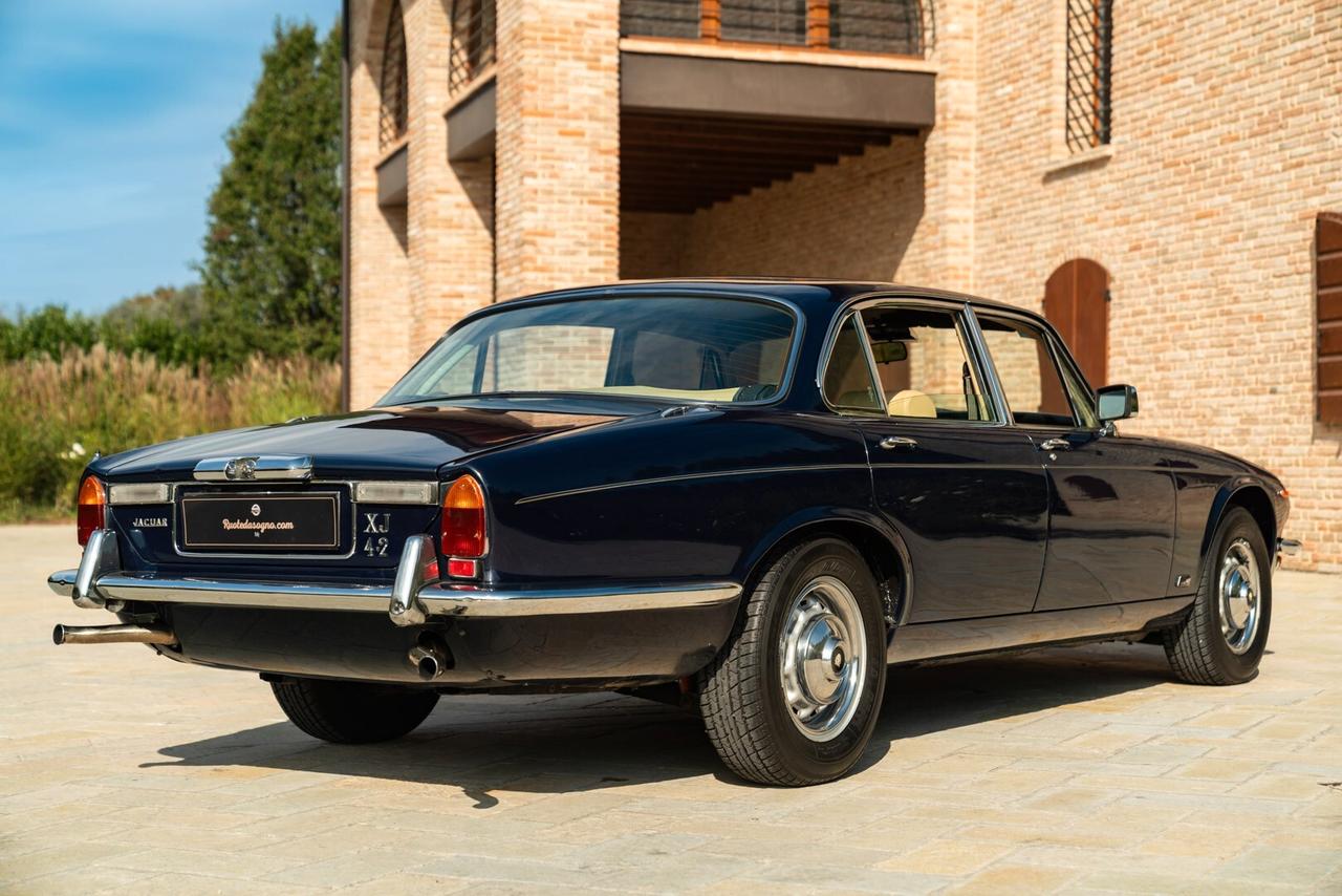 Jaguar XJ 4.2 - JAG00070
