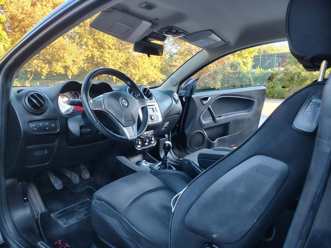 Alfa Romeo MiTo 1.3 JTDm-2 95 CV S&S Distinctive Sport Pack