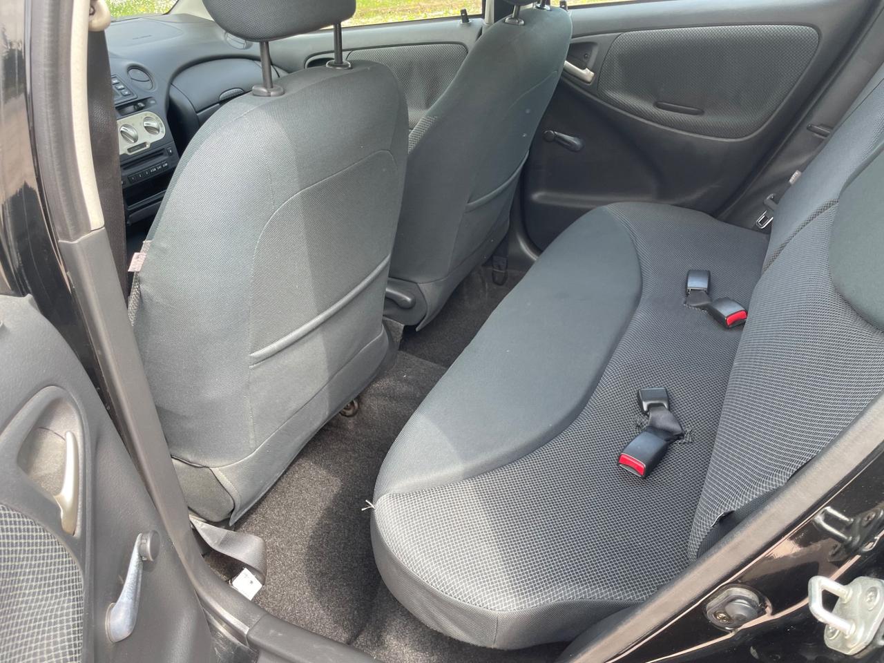 Toyota Yaris 1.3i Sol Blue BOMBOLA GPL NUOVA!!!!!