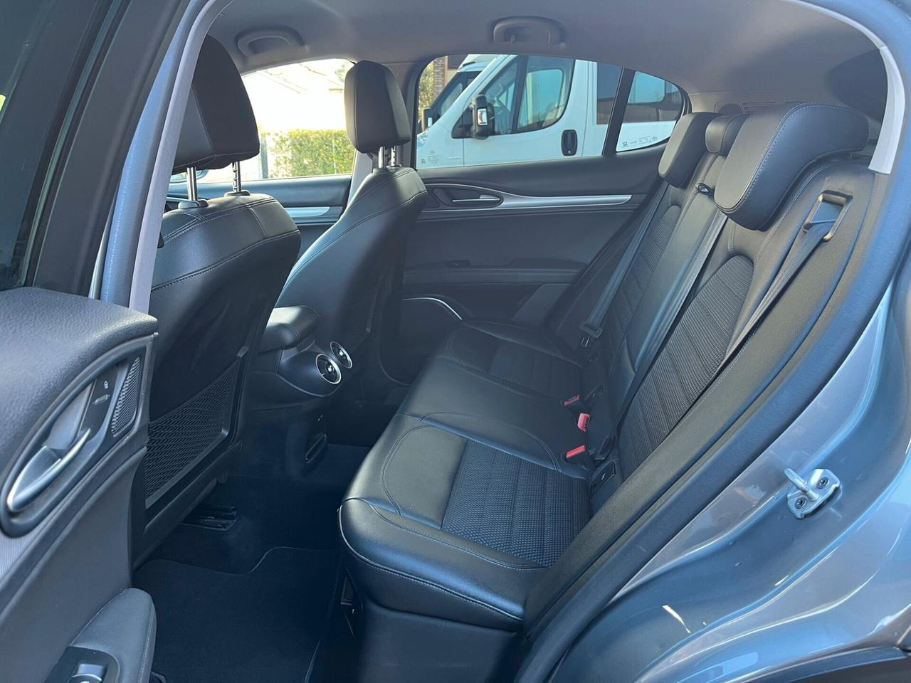 Alfa Romeo Stelvio 2.2 Turbodiesel 210 CV AT8 Q4 Executive