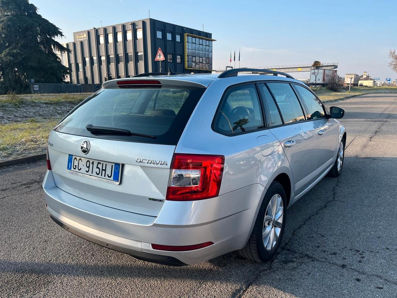 Skoda Octavia 1.5 DSG Wagon Style G-Tec