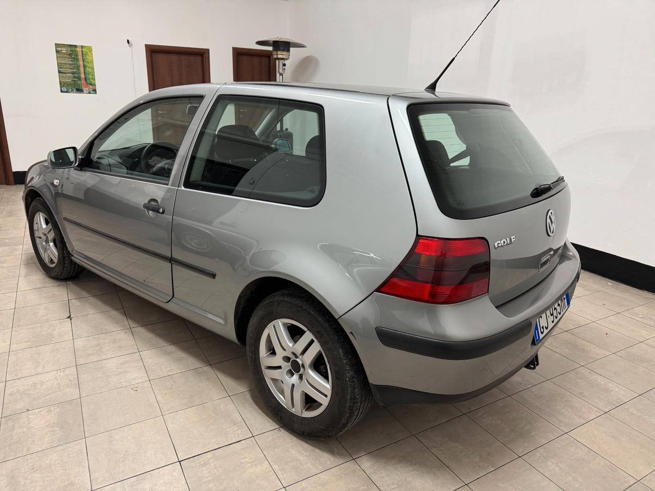 Volkswagen Golf 1.4 16V cat 3 porte