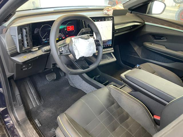 RENAULT Megane E-TECH ELECTRIC 220CV COMFORT RANGE AC22 ICONIC