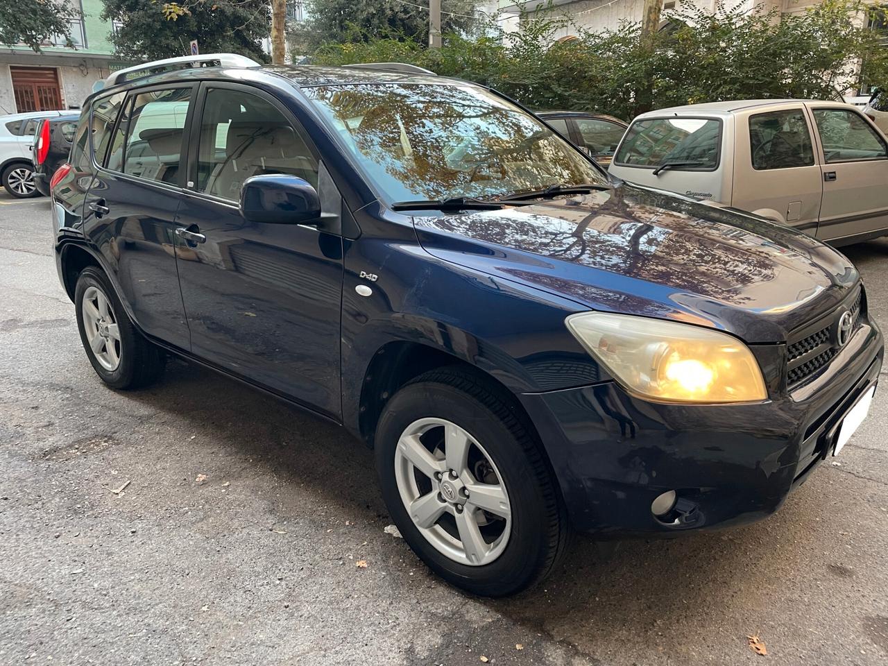 Toyota RAV 4 RAV4 2.2 D-4D 136 CV Luxury