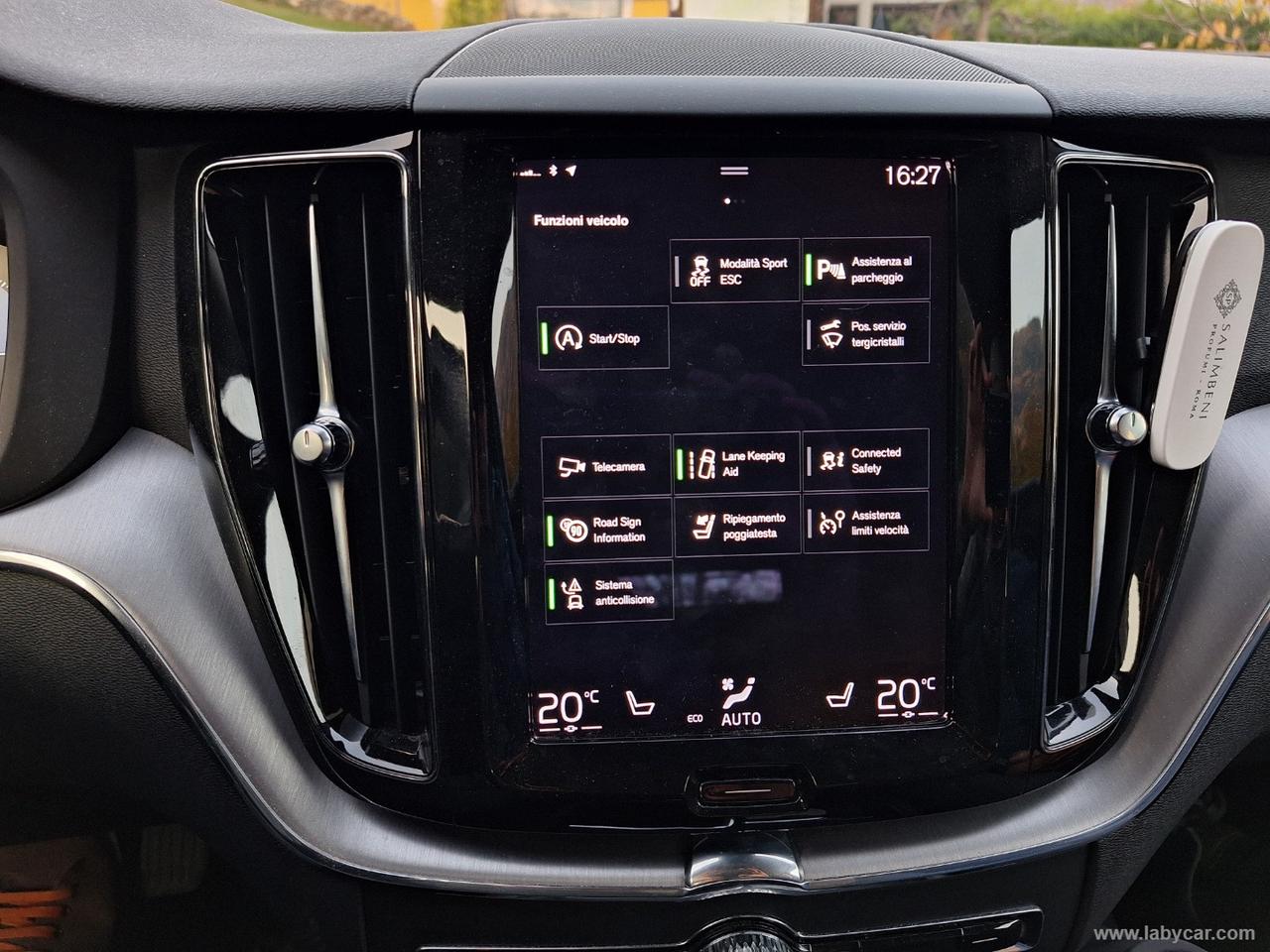 VOLVO XC60 B4 AWD Momentum PRO UNIPROP. MEMORIE FULL LED