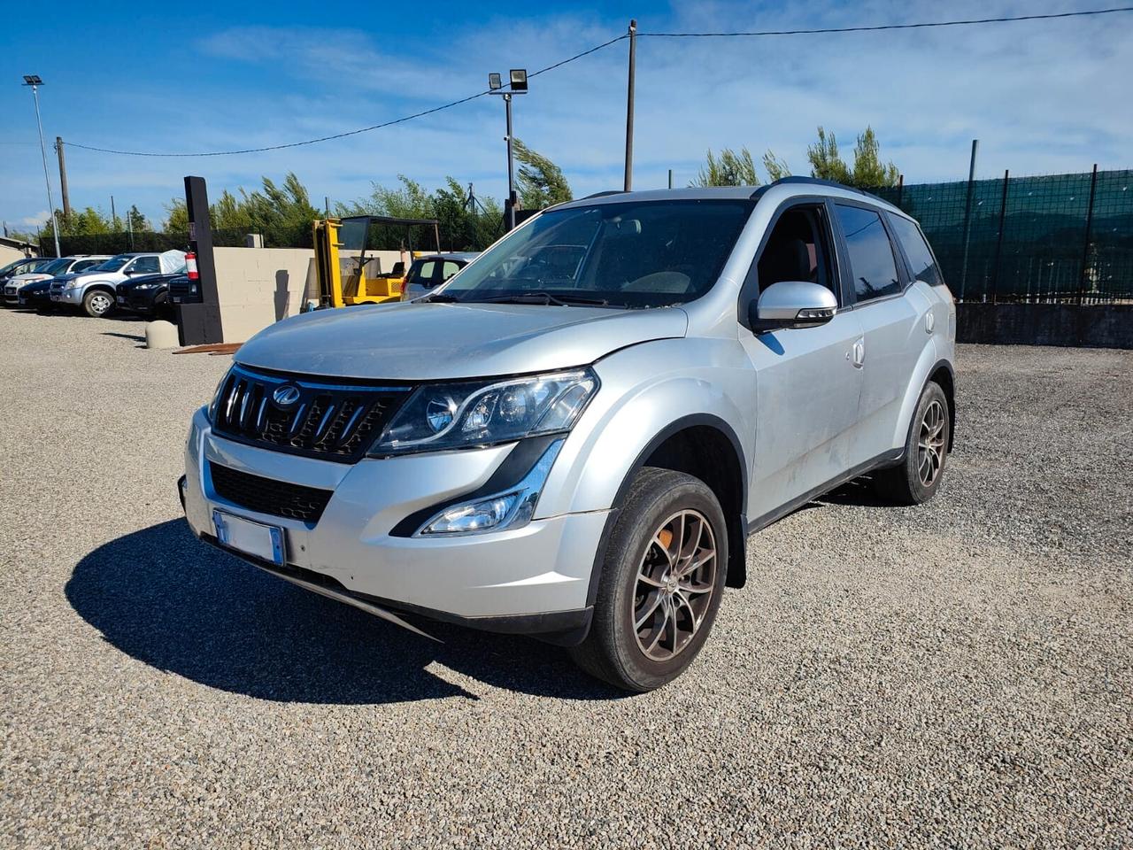 Mahindra XUV500 2.2 16V AWD W10