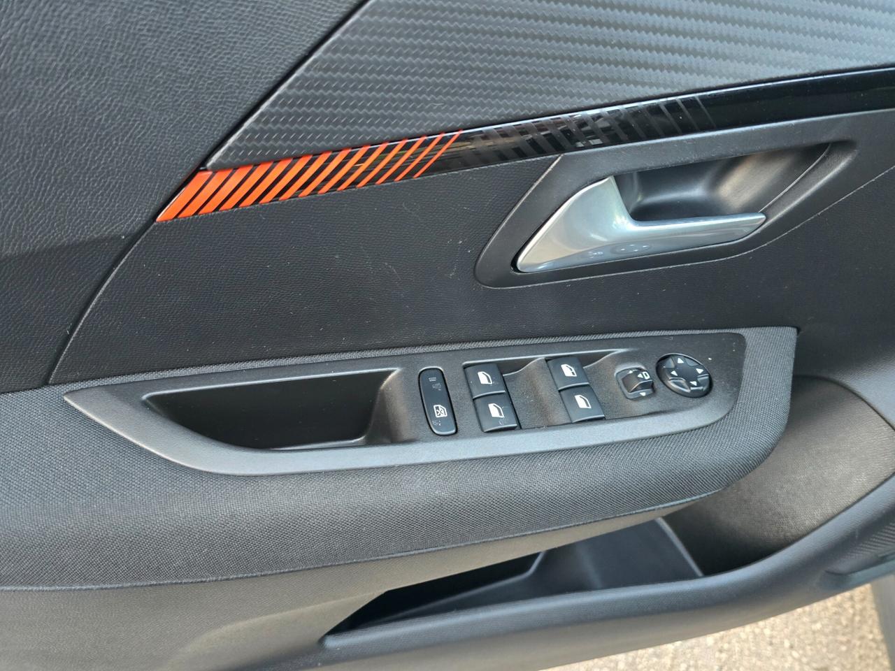 Peugeot 208 BlueHDi 100 Stop&Start 5 porte Allure