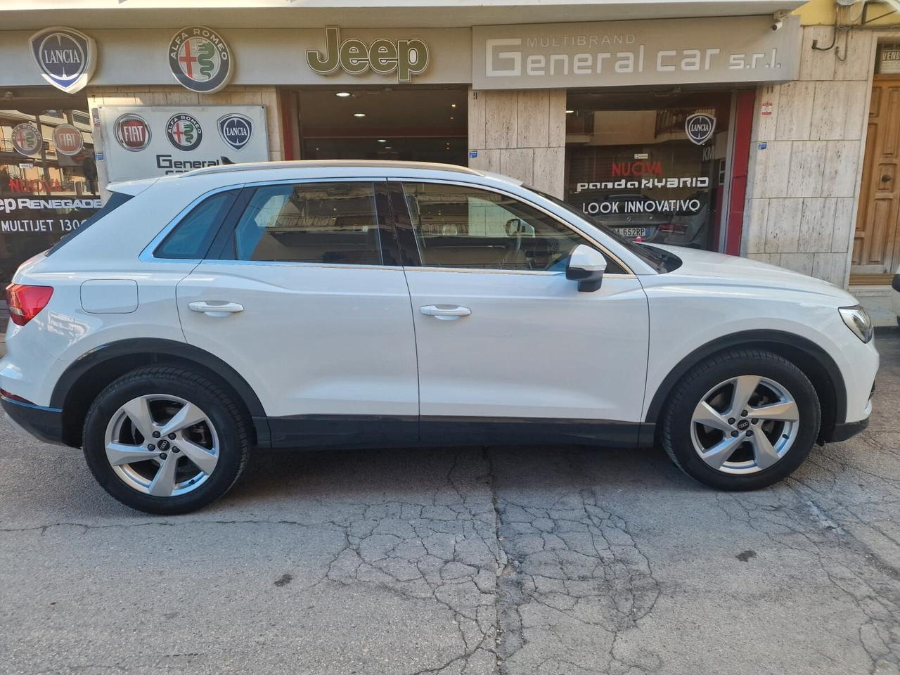 Audi Q3 35 TDI S tronic Business Advanced