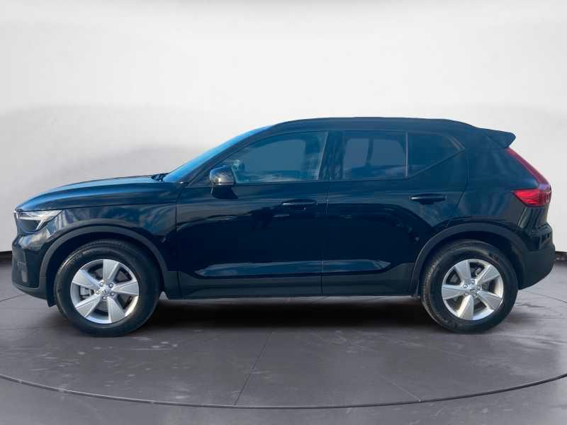 VOLVO XC40 2.0 b3 EssenTiaL AuTo