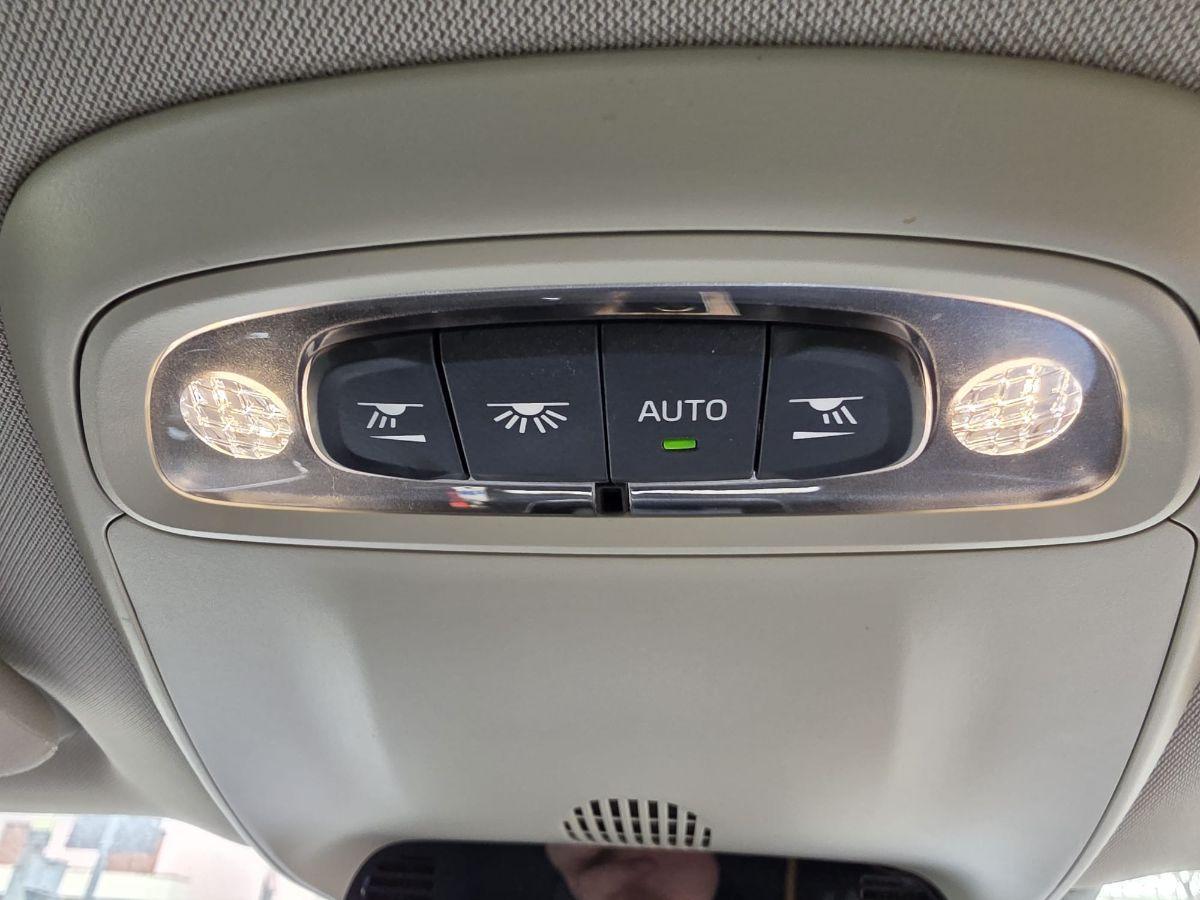 VOLVO - V40 Cross Country 1.6 d2 Momentum