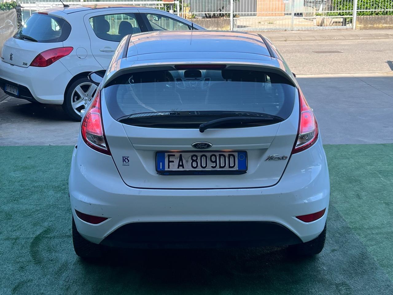 Ford Fiesta 1.2 60CV 5 porte Black & White Edition