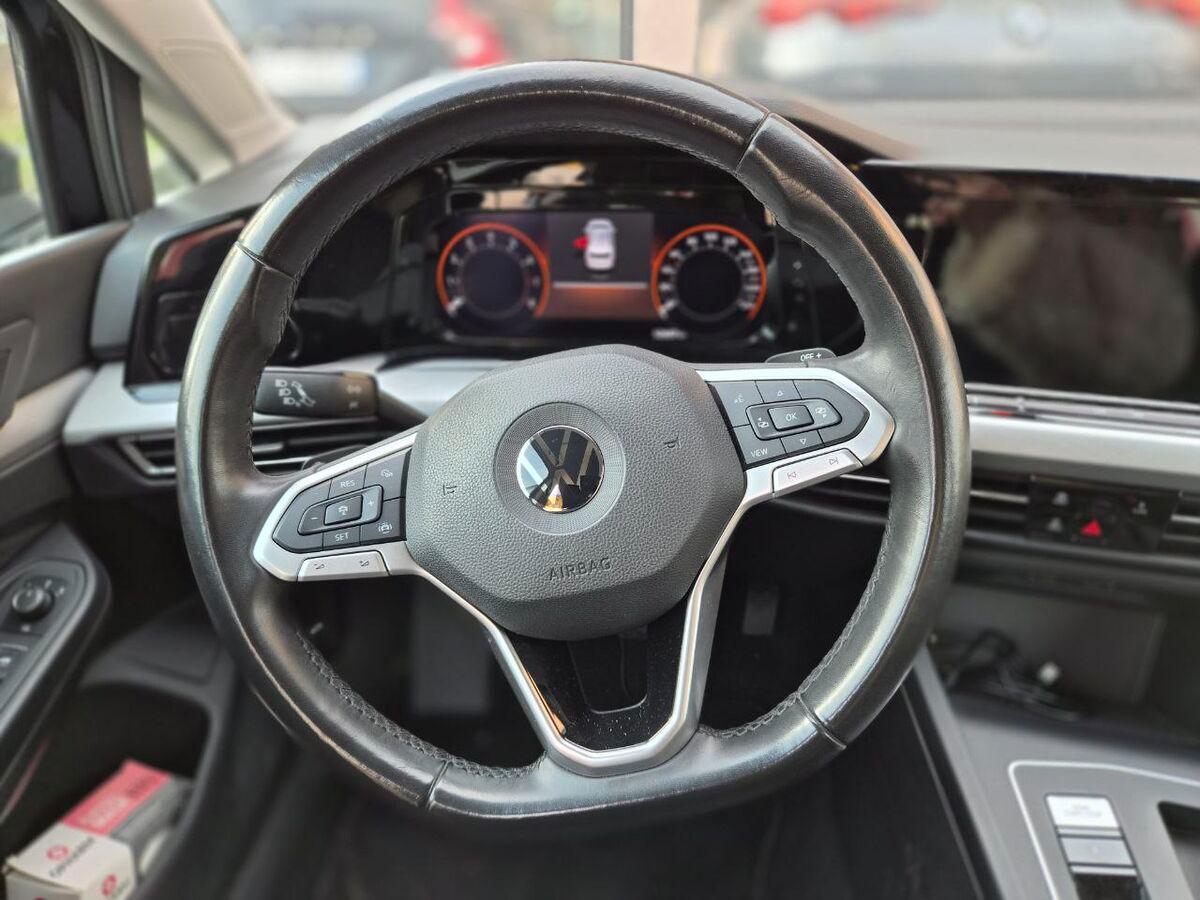 Volkswagen Golf 1.5 etsi evo Life 150cv dsg