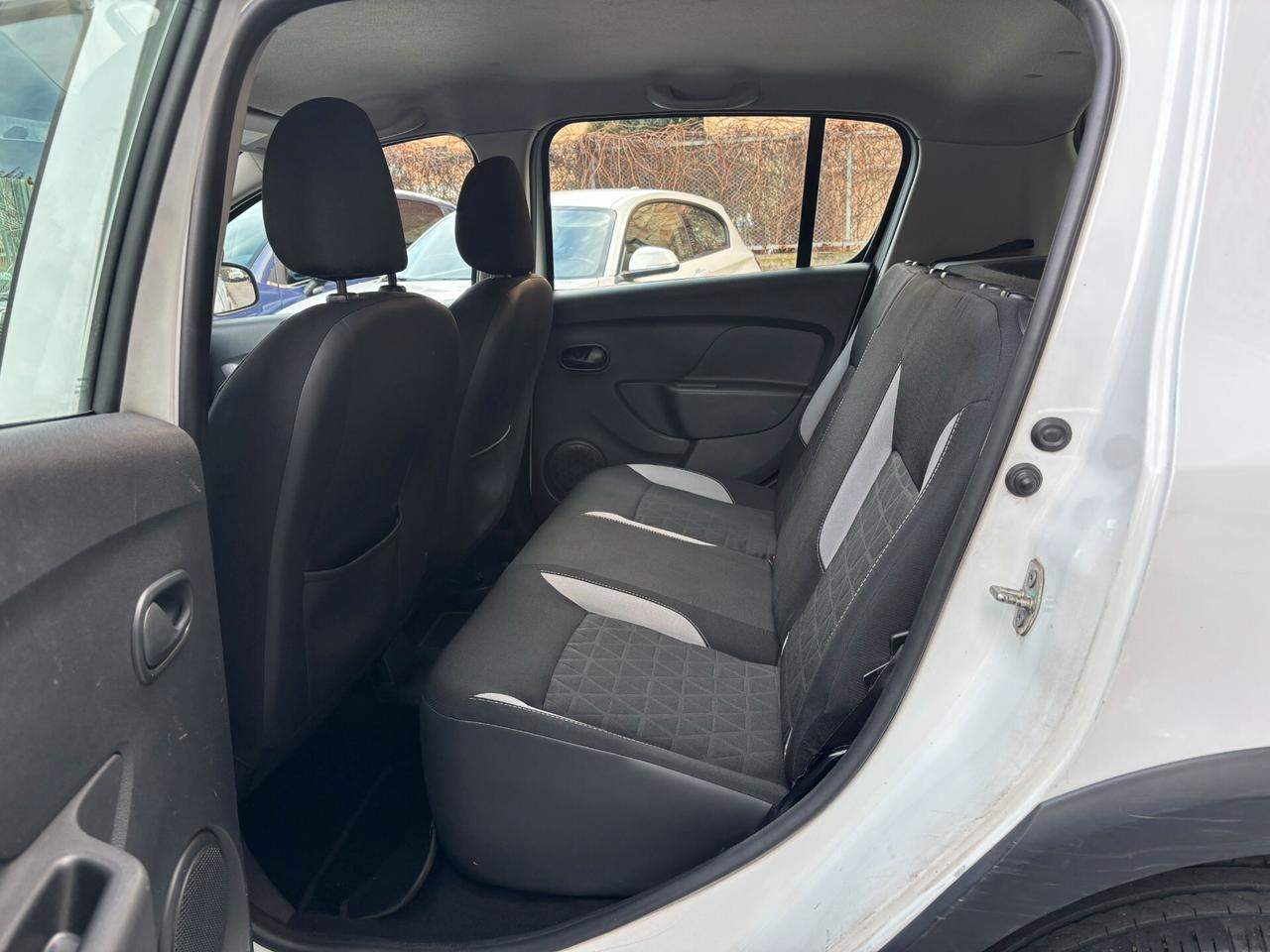 Dacia Sandero Stepway 0.9 TCe 12V GPL 90CV Start&Stop DISTRIBUZIONE NUOVA