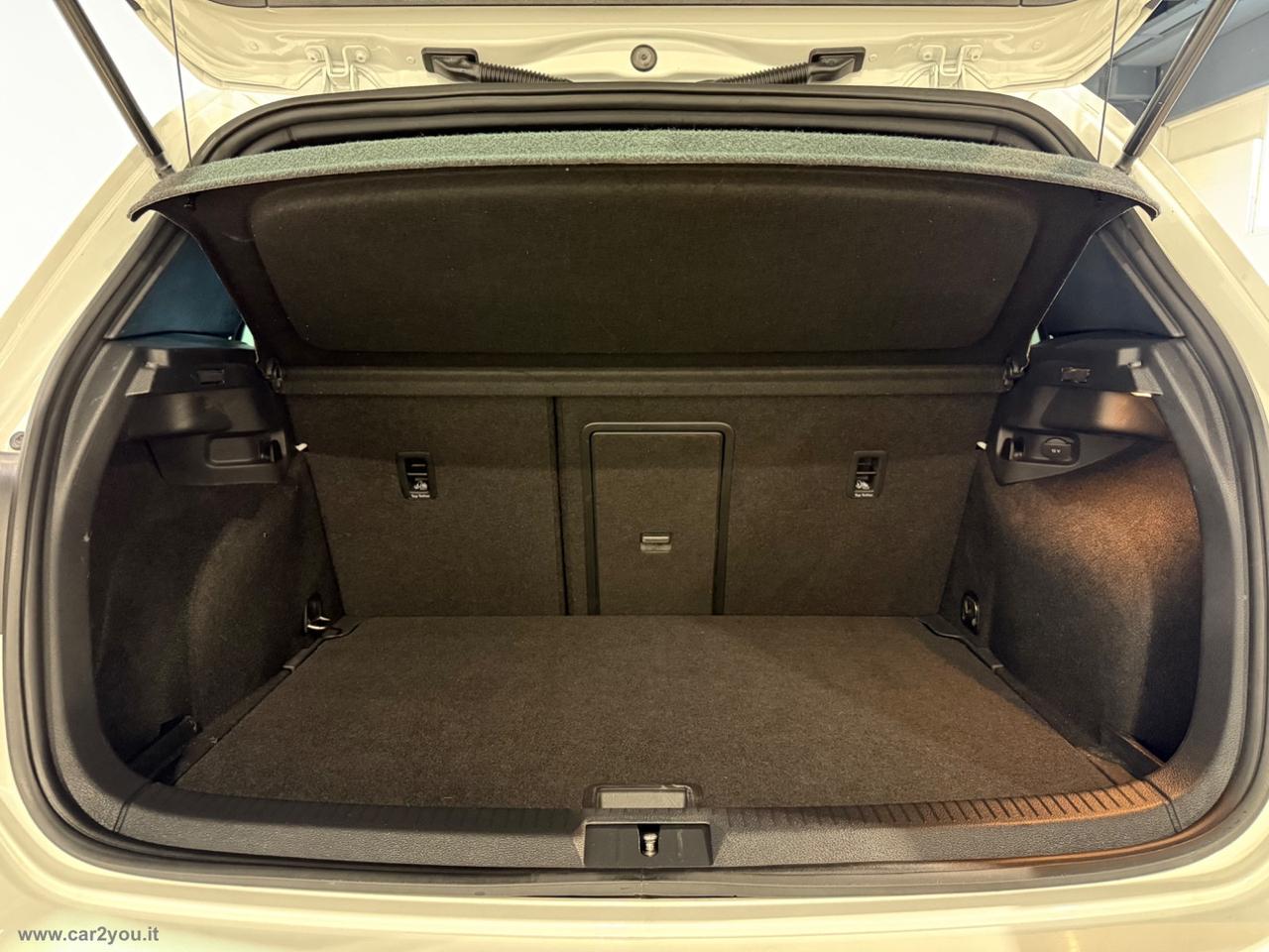 VOLKSWAGEN Golf R 2.0 TSI DSG 4MOTION 5p. BMT