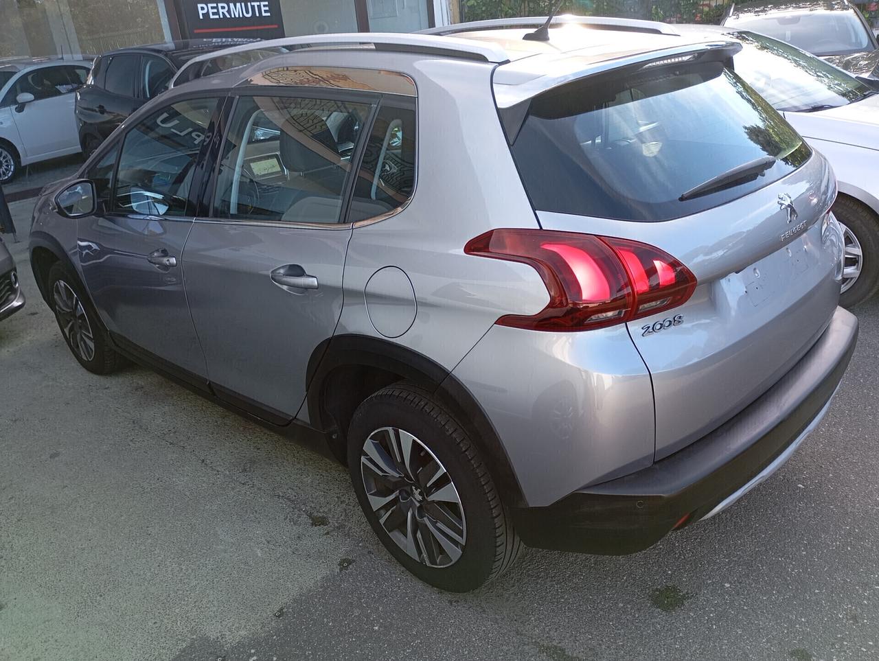 Peugeot 2008 1.2 PureTech Turbo 110CV Allure