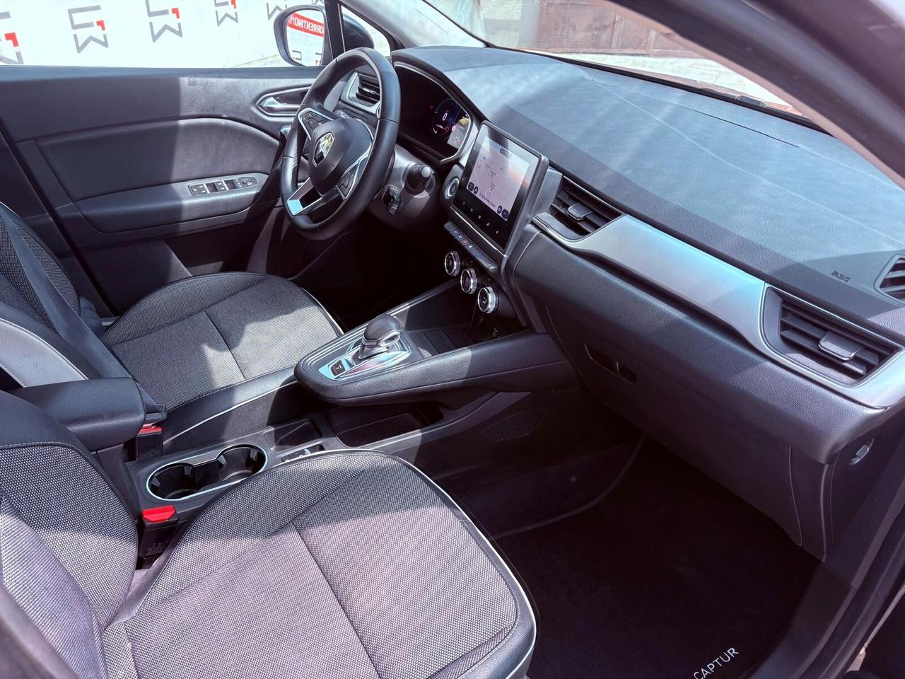 Renault Captur Plug-in Hybrid E-Tech 160 CV Intens
