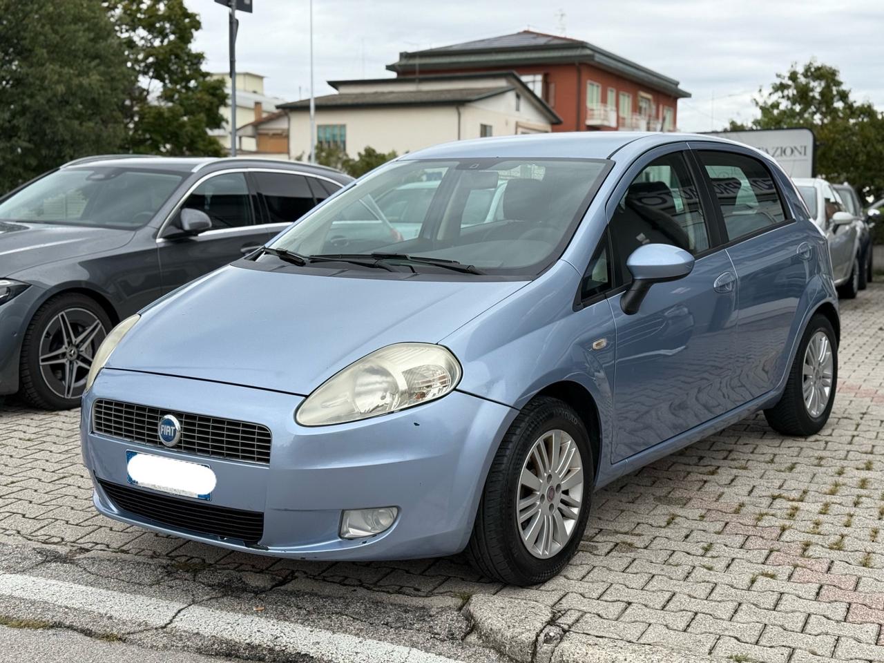Fiat Grande Punto 1.3 MJT 75 CV 5 porte ok neopatentati