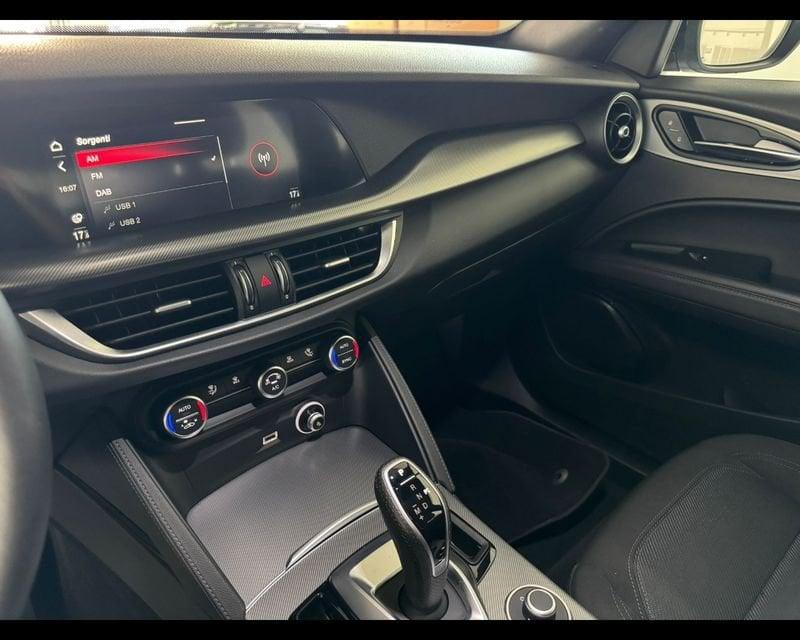 Alfa Romeo Stelvio 2.2 Turbodiesel 160 CV AT8 RWD Sprint
