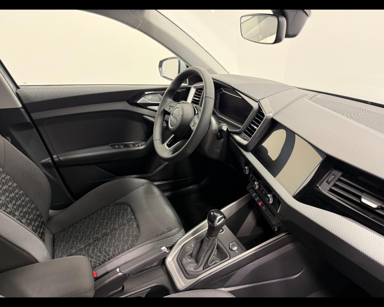 AUDI A1 SPORTBACK 30 TFSI S-TRONIC S LINE EDITION